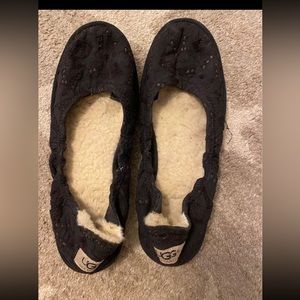 UGG flats, smoke free/pet free home